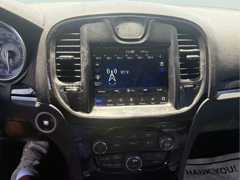Used 2022 Chrysler 300 S RWD image 12