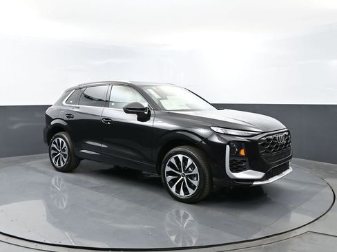 New 2026 Audi Q3 quattro 2.0T AWD/4WD image 3