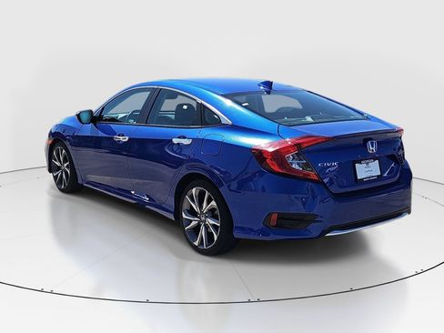 Used 2019 Honda Civic Touring image 6