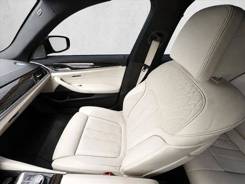Used 2023 BMW 540i w/ Executive Package RWD image 19