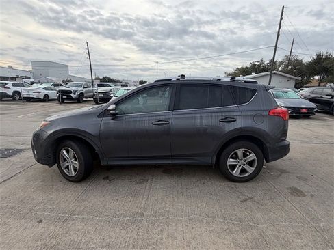 Used 2013 Toyota RAV4 XLE image 8