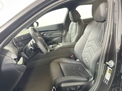 New 2026 BMW 530i xDrive w/ Premium Package image 11