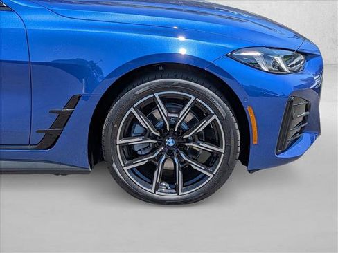 New 2026 BMW i4 eDrive40 w/ M Sport Package RWD image 10