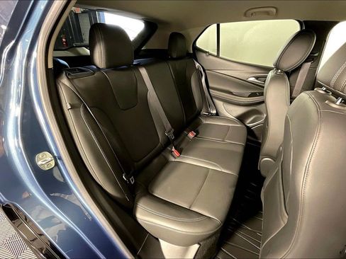 Used 2024 Buick Encore GX Sport Touring image 37