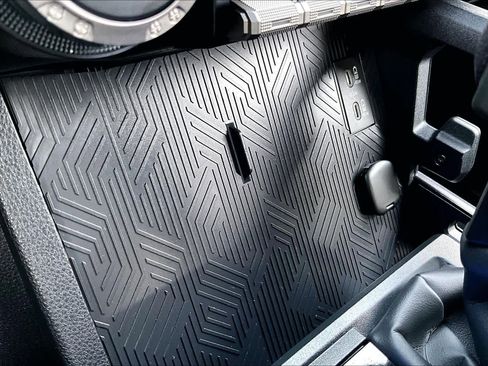 Used 2025 Toyota 4Runner SR5 image 32