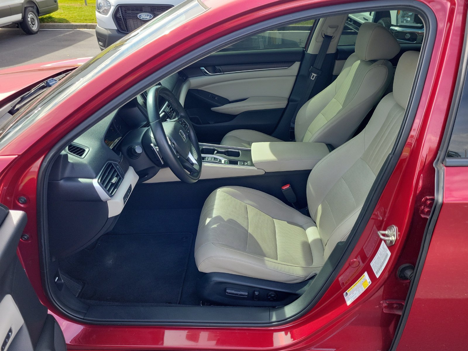 Used 2019 Honda Accord Touring image 17