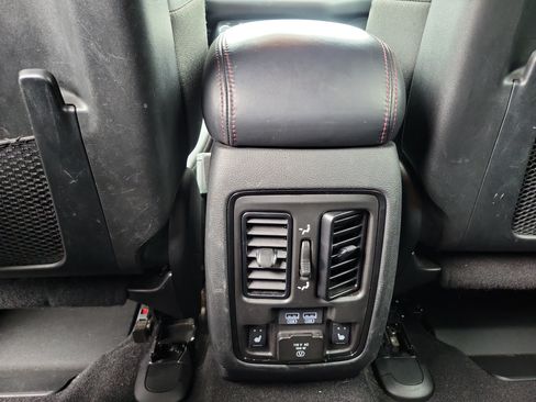 Used 2022 Dodge Durango R/T w/ Blacktop Package AWD/4WD image 15