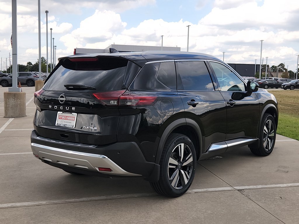 Used 2023 Nissan Rogue Platinum FWD image 5