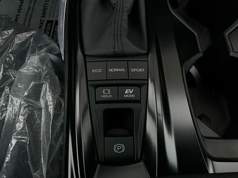 New 2026 Toyota Camry Hybrid image 21