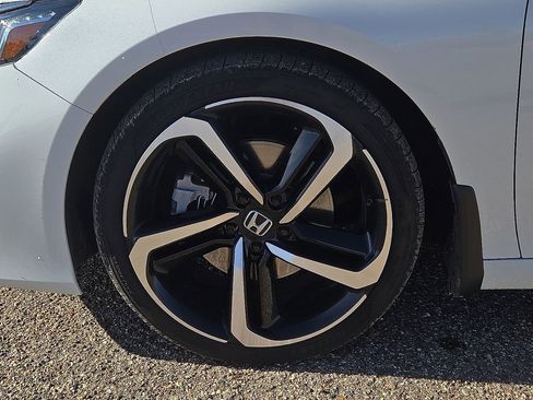 Used 2022 Honda Accord Sport Special Edition image 10