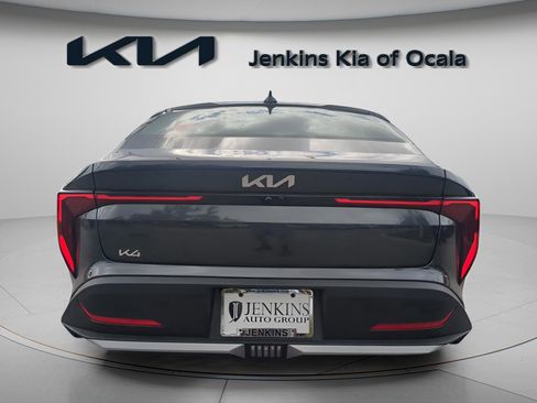New 2025 Kia K4 LXS image 4