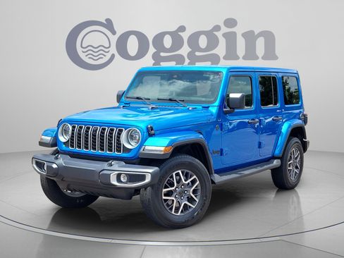 Used 2025 Jeep Wrangler Unlimited Sahara AWD/4WD image 1