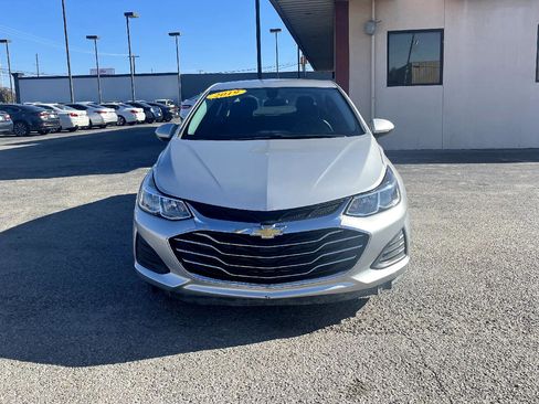 Used 2019 Chevrolet Cruze LS image 3