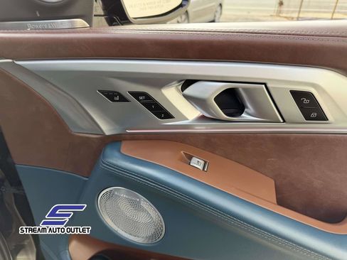 Used 2023 BMW XM image 20