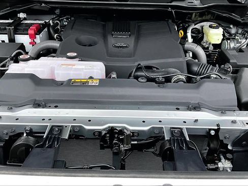 New 2026 Toyota Tundra SR5 w/ TRD Off-Road Premium Package AWD/4WD image 17