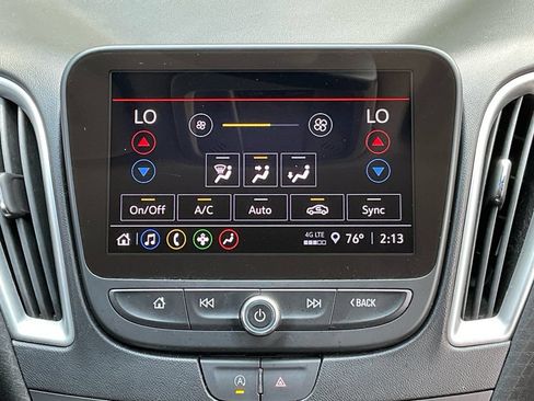 Used 2024 Chevrolet Malibu LT FWD image 24
