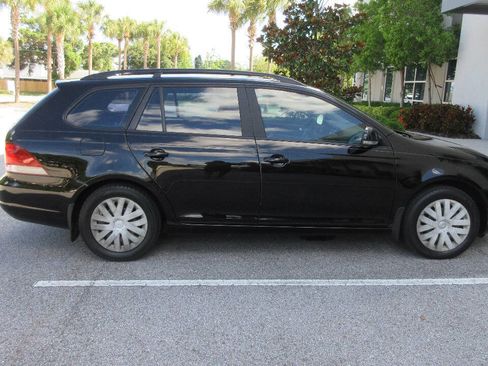 Used 2014 Volkswagen Jetta S image 6