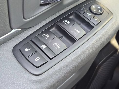 Used 2015 RAM 1500 Big Horn AWD/4WD image 29