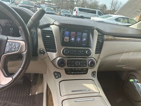 Used 2017 GMC Yukon XL Denali w/ Open Road Package image 19