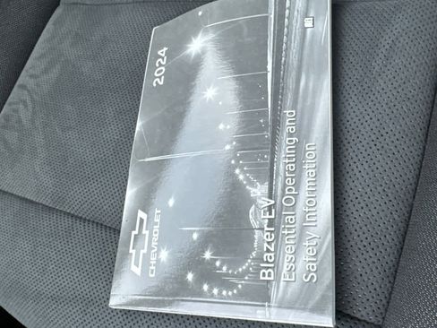 Used 2024 Chevrolet Blazer EV RS image 28