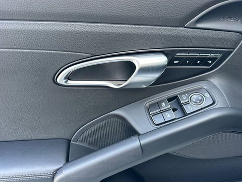 Used 2025 Porsche 718 Boxster S image 12