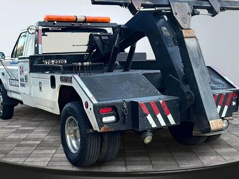 Used 1997 Ford F350 4x4 Regular Cab image 2