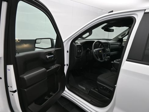 Certified 2026 Chevrolet Silverado 1500 Custom RWD image 16