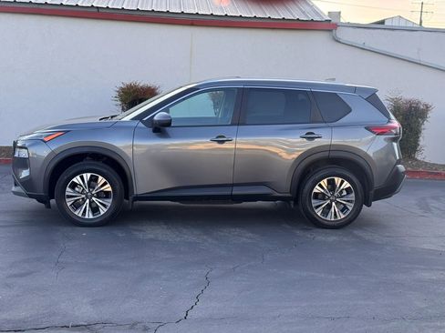 Used 2023 Nissan Rogue SV w/ SV Premium B Package FWD image 3