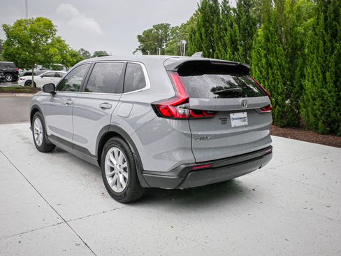 Used 2025 Honda CR-V EX-L image 9