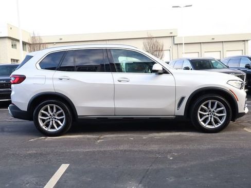 Used 2021 BMW X5 xDrive40i w/ Premium Package 2 image 4