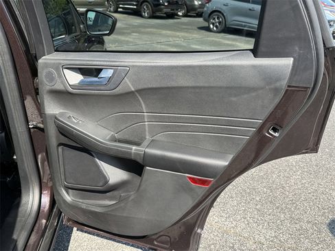 Used 2023 Ford Escape Platinum w/ Premium Technology Package image 15