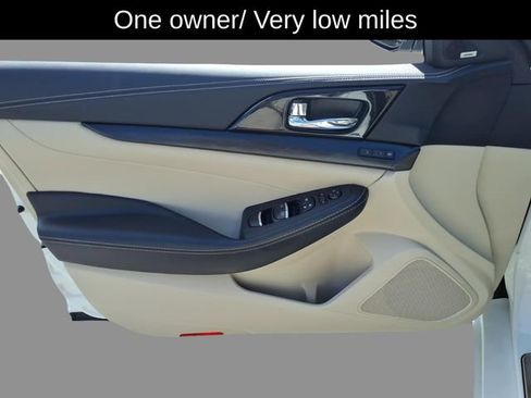 Used 2023 Nissan Maxima Platinum w/ Sport Mat Group FWD image 16