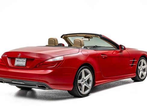 Used 2014 Mercedes-Benz SL 550 image 19