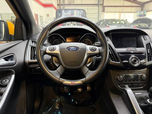 Used 2013 Ford Focus ST FWD image 21
