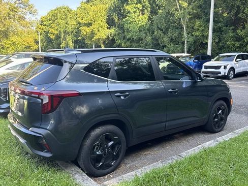 Used 2026 Kia Seltos EX w/ EX Sunroof Package FWD image 6