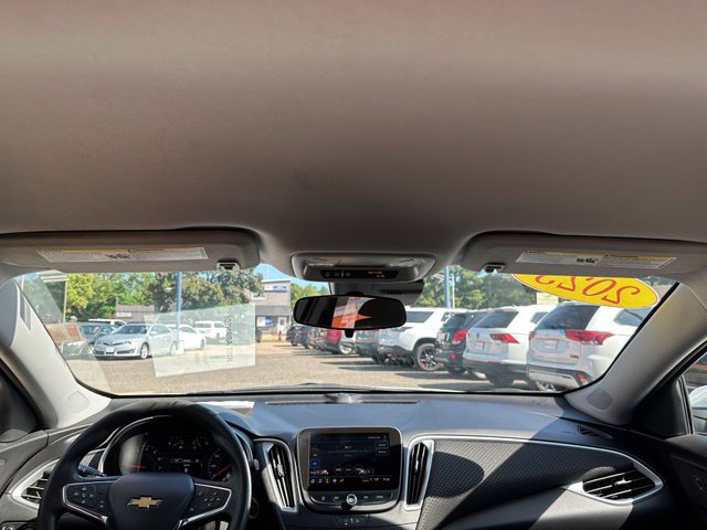 Used 2023 Chevrolet Malibu LT FWD image 16