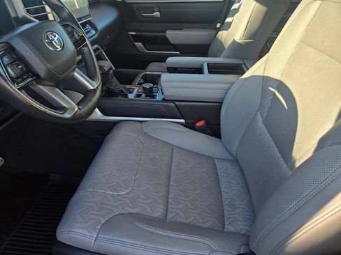Used 2022 Toyota Tundra Limited w/ TRD Off-Road Package AWD/4WD image 19