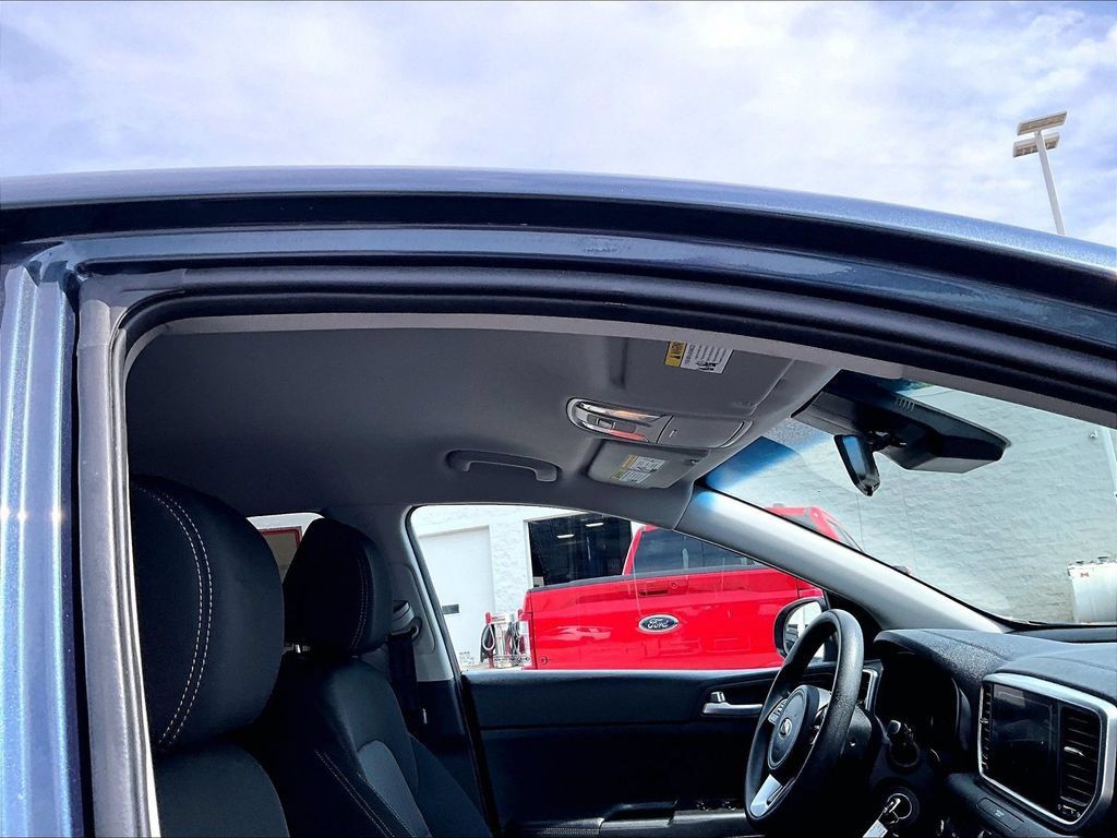 Used 2020 Kia Sportage LX FWD image 22