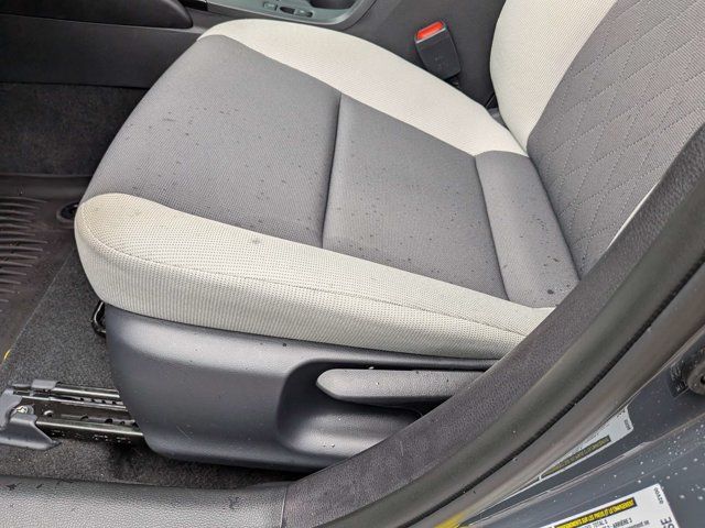 Used 2026 Toyota Corolla LE FWD image 21