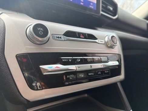 Used 2023 Ford Explorer XLT w/ Equipment Group 202A image 18