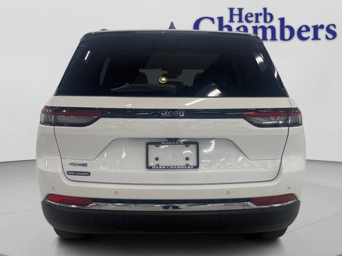 Used 2023 Jeep Grand Cherokee 4WD 4xe image 10