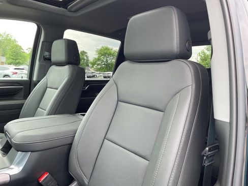 New 2026 Chevrolet Silverado 2500 LTZ w/ LTZ Premium Package AWD/4WD image 8