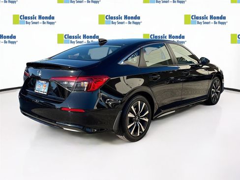 Used 2024 Honda Civic EX image 8