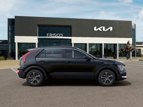 New 2026 Kia Niro LX FWD image 7