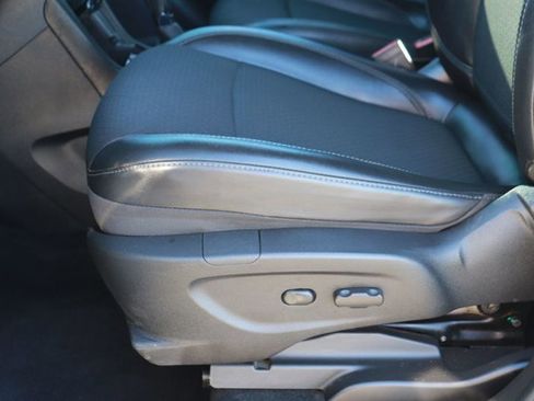 Used 2019 Buick Encore Preferred image 10