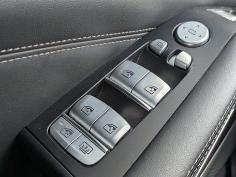 Used 2023 BMW X7 xDrive40i AWD/4WD image 17