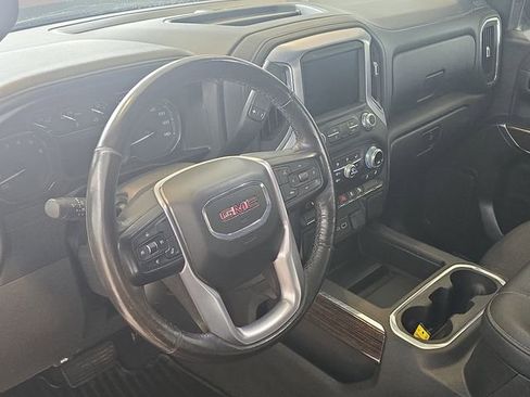 Certified 2020 GMC Sierra 1500 Elevation w/ Elevation Value Package image 18