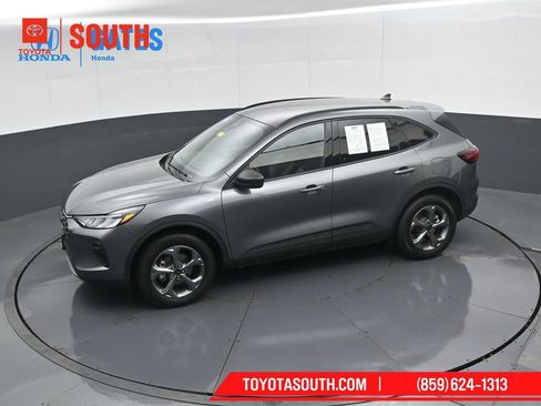 Used 2025 Ford Escape ST-Line AWD/4WD image 50