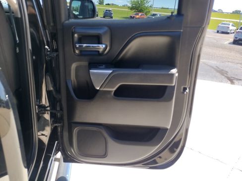 Used 2017 Chevrolet Silverado 1500 LT AWD/4WD image 21