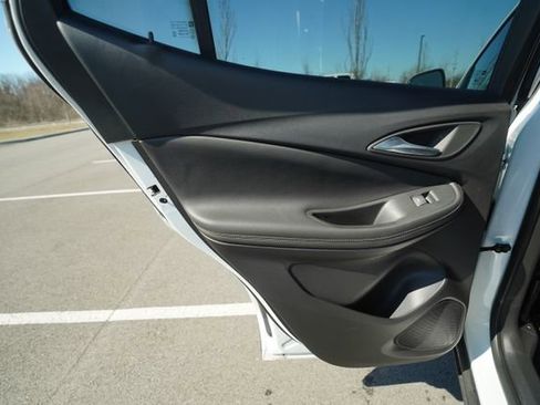 Used 2025 Buick Encore GX Preferred w/ Advanced Technology Package image 17